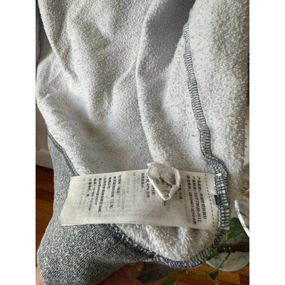 Hollister Women’s size large gray Hoodie - Picture 10 of 12